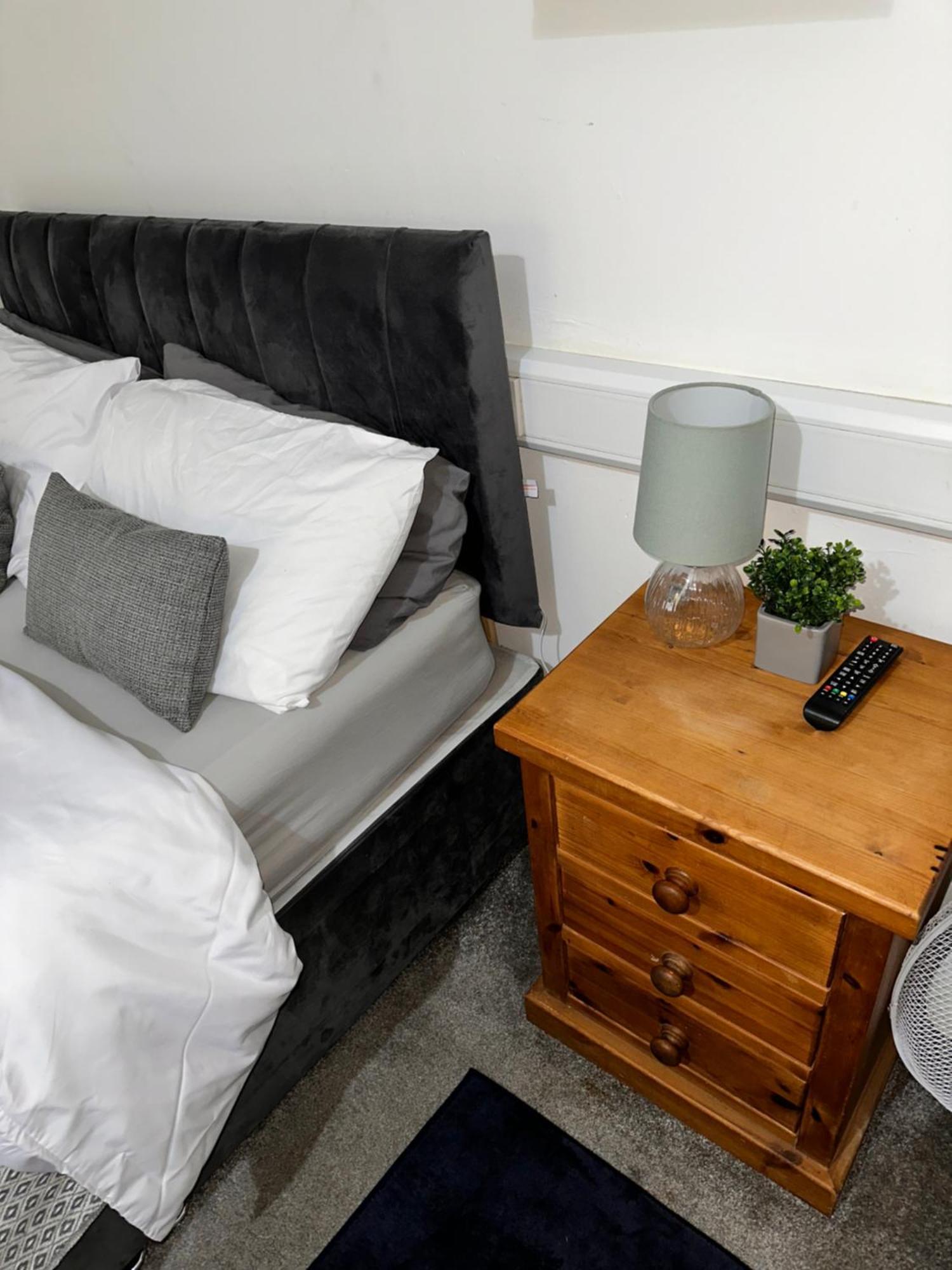 Lincoln City Centre Rooms P&S Ngoại thất bức ảnh