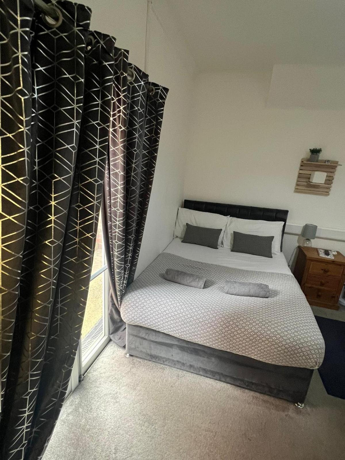 Lincoln City Centre Rooms P&S Ngoại thất bức ảnh