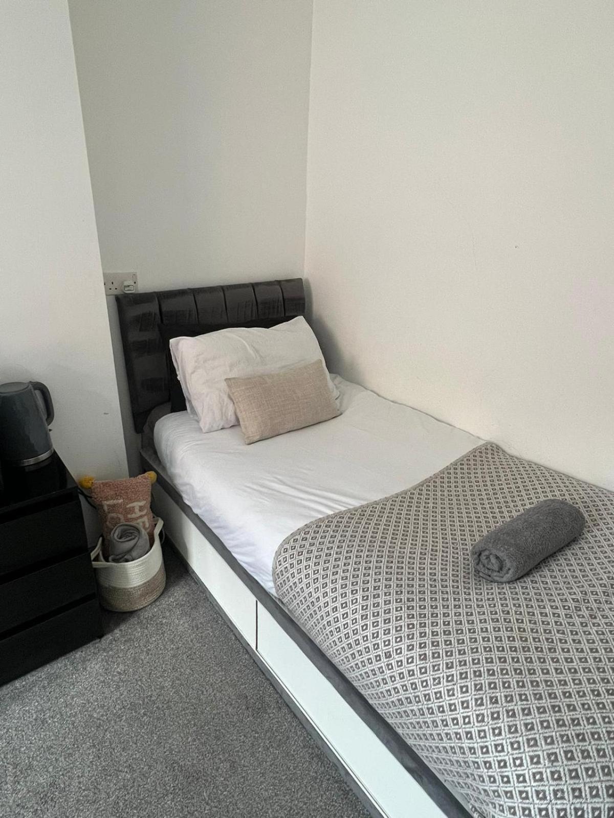 Lincoln City Centre Rooms P&S Ngoại thất bức ảnh