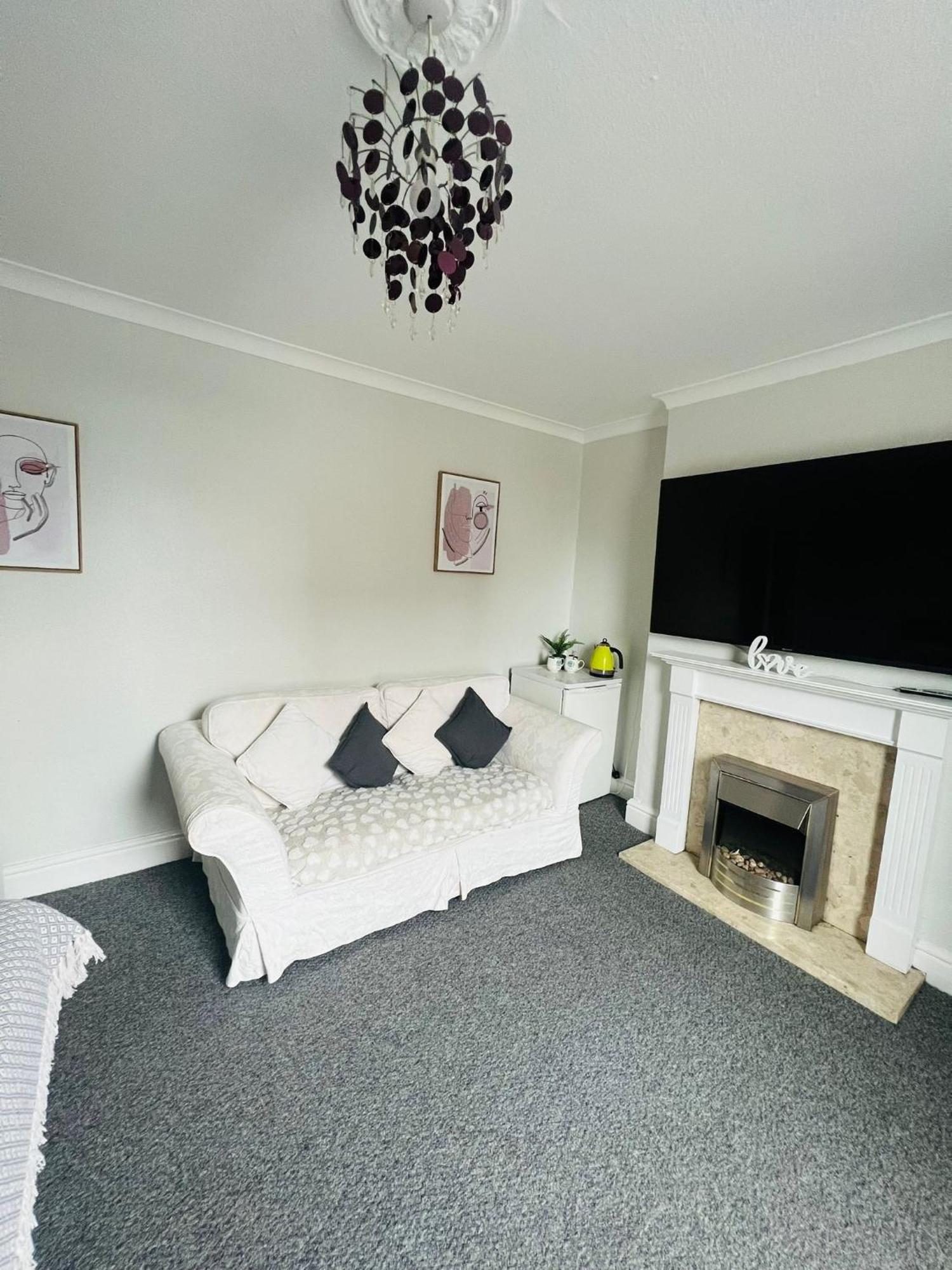 Lincoln City Centre Rooms P&S Ngoại thất bức ảnh